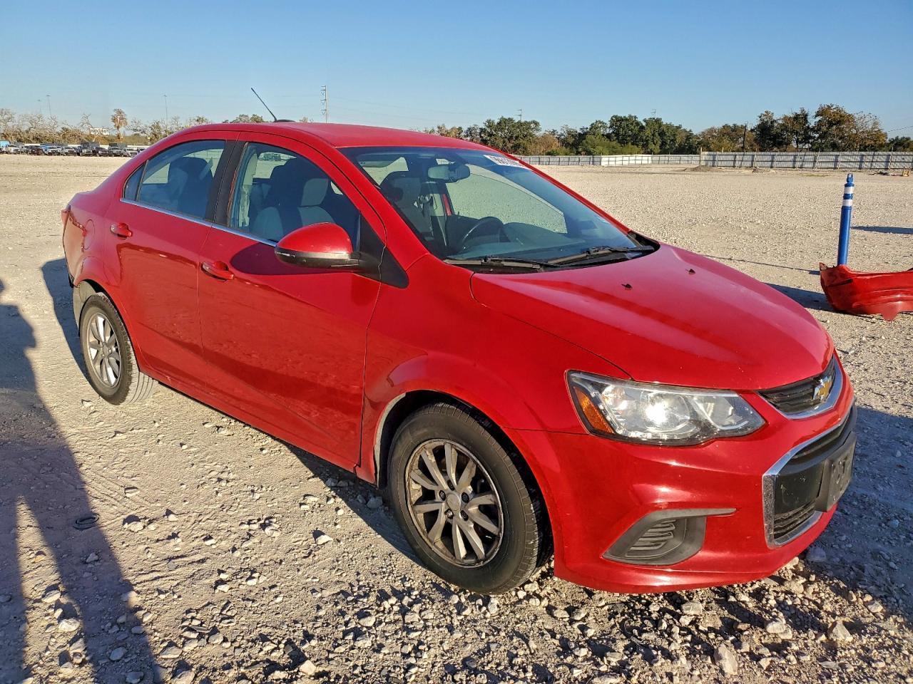 2017 Chevrolet Sonic Lt - zdjęcie 4