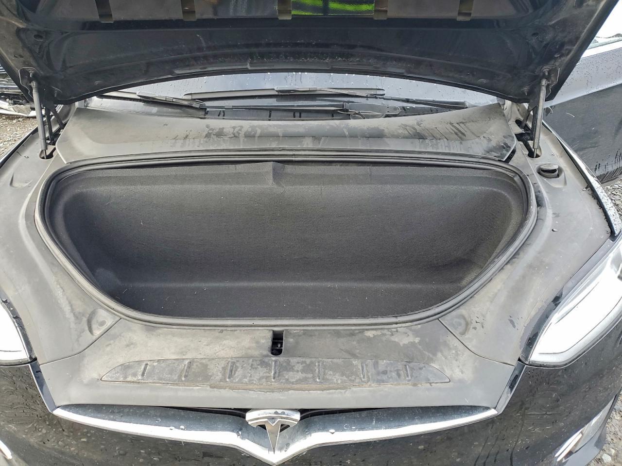 2019 Tesla Model X - zdjęcie 11