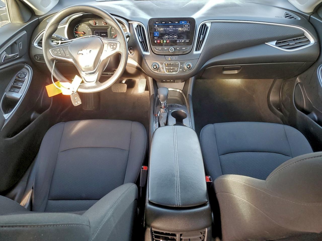 2024 Chevrolet Malibu Lt - zdjęcie 8