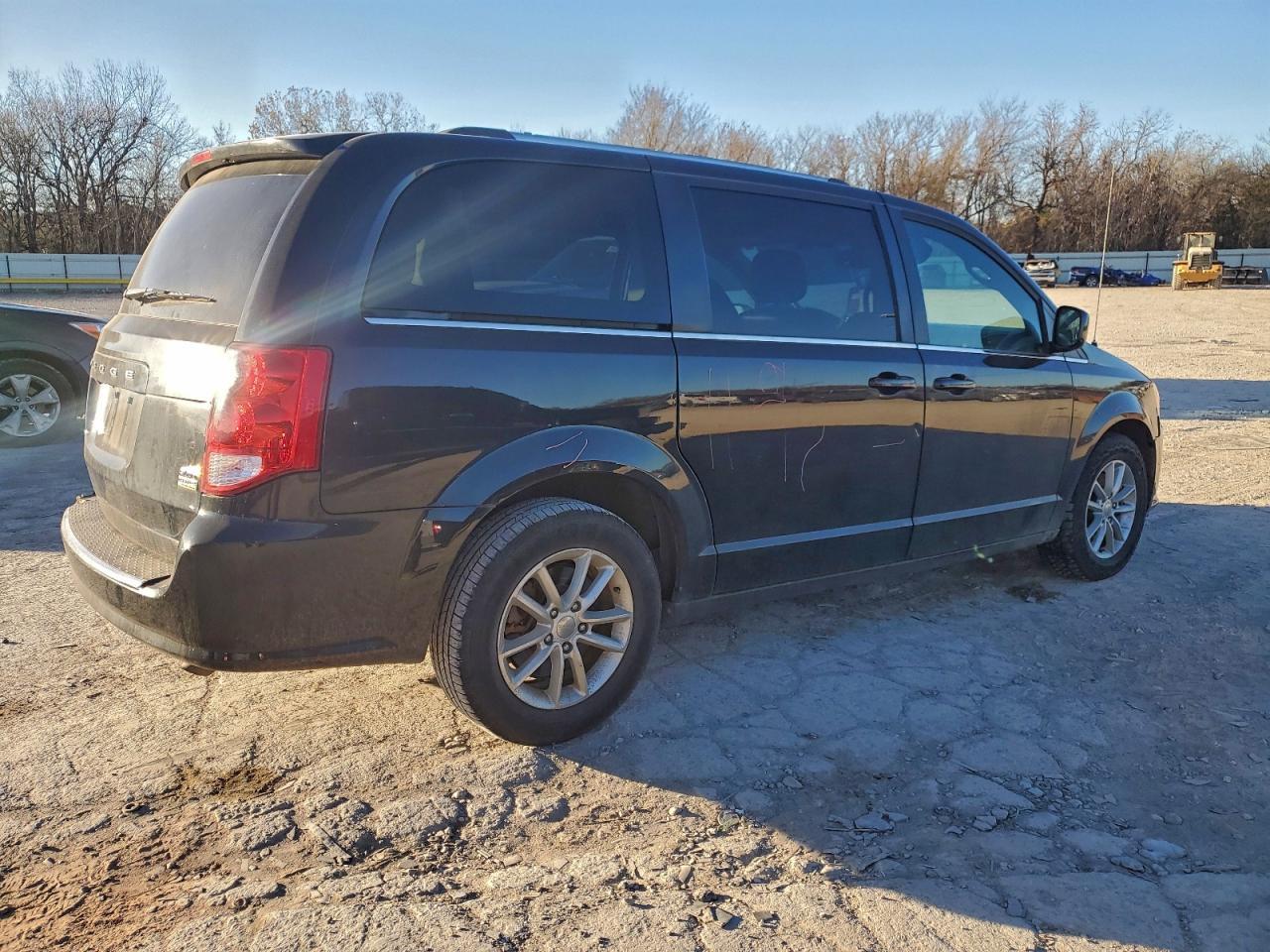 2019 Dodge Grand Caravan Sxt - zdjęcie 3
