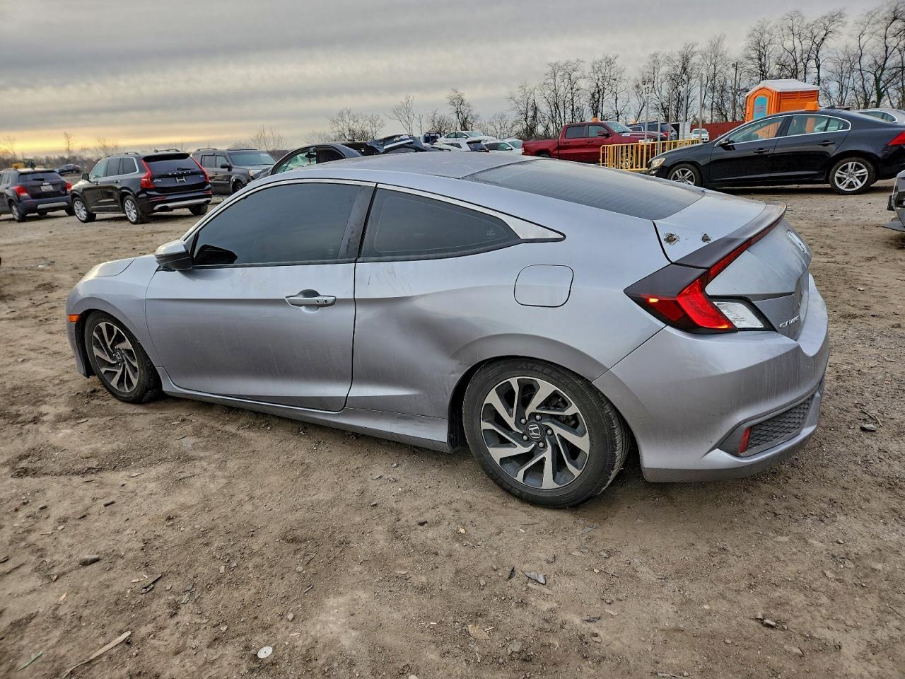 2017 Honda Civic Lx - zdjęcie 2