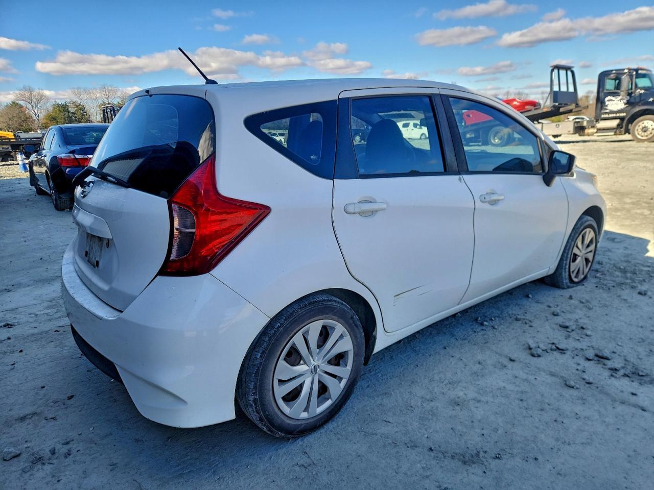 2017 Nissan Versa Note S - zdjęcie 3