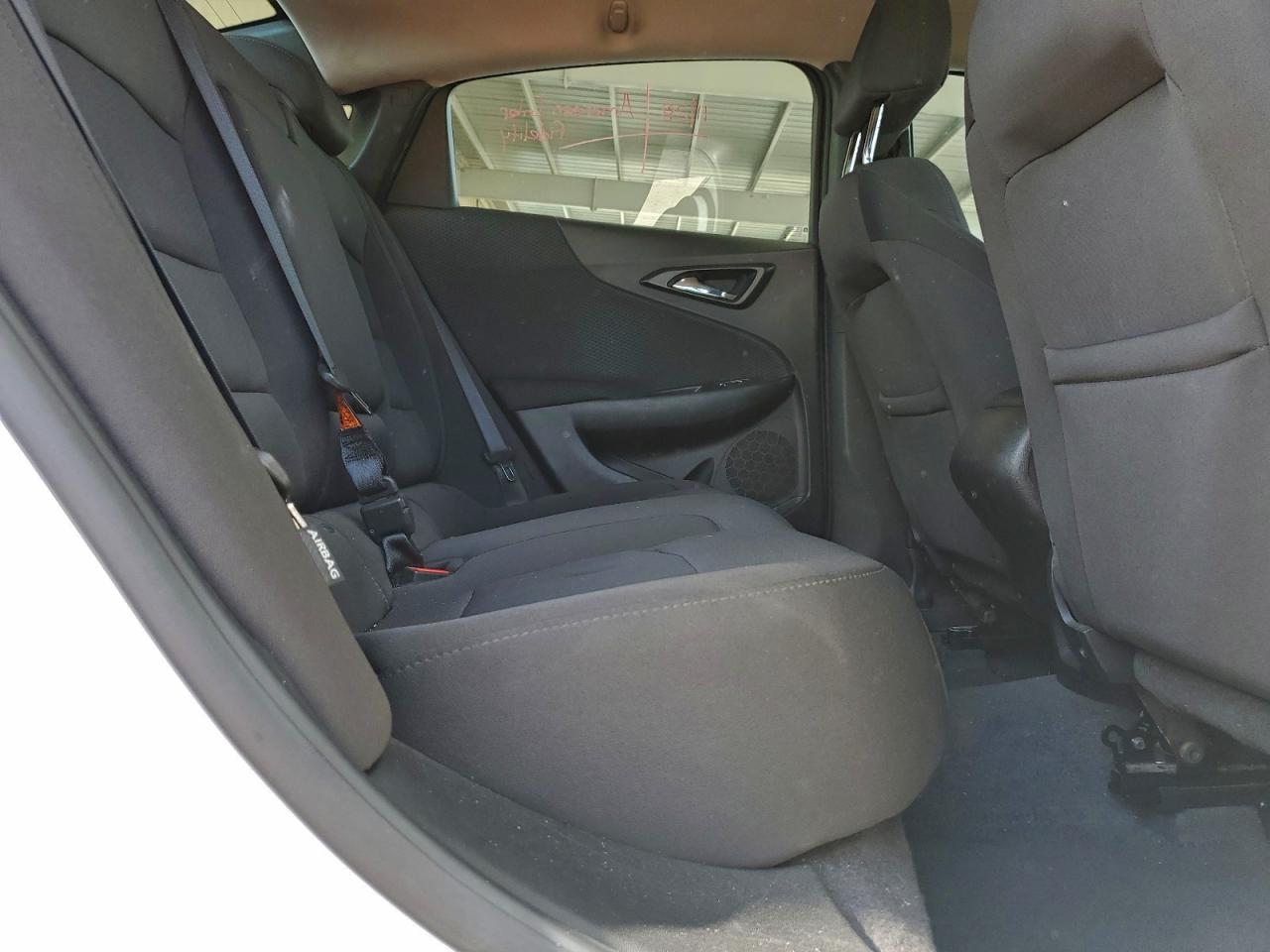 2018 Chevrolet Malibu Ls - zdjęcie 11