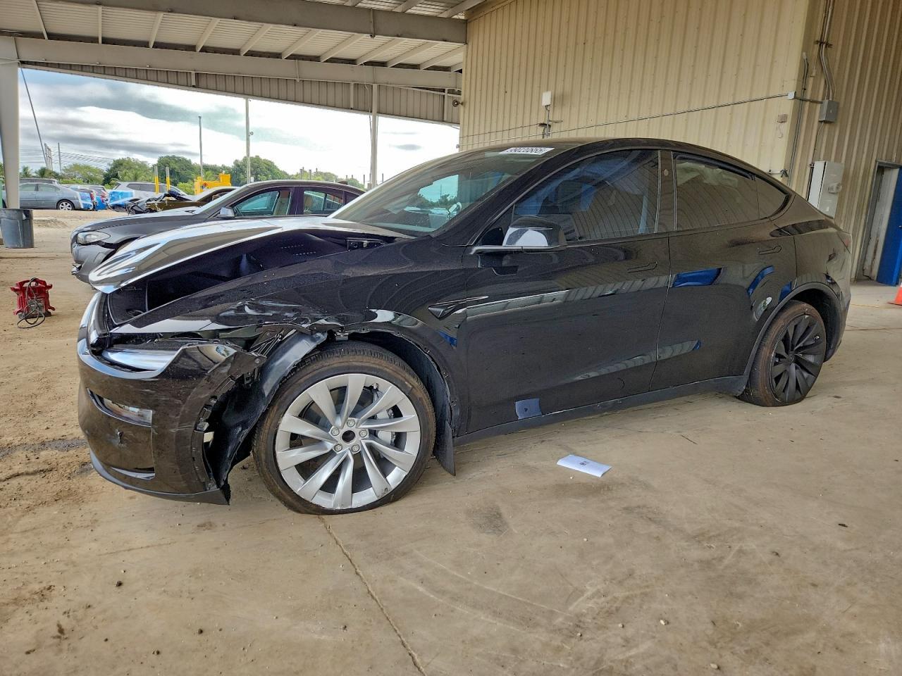 2026 Tesla Model Y - zdjęcie główne