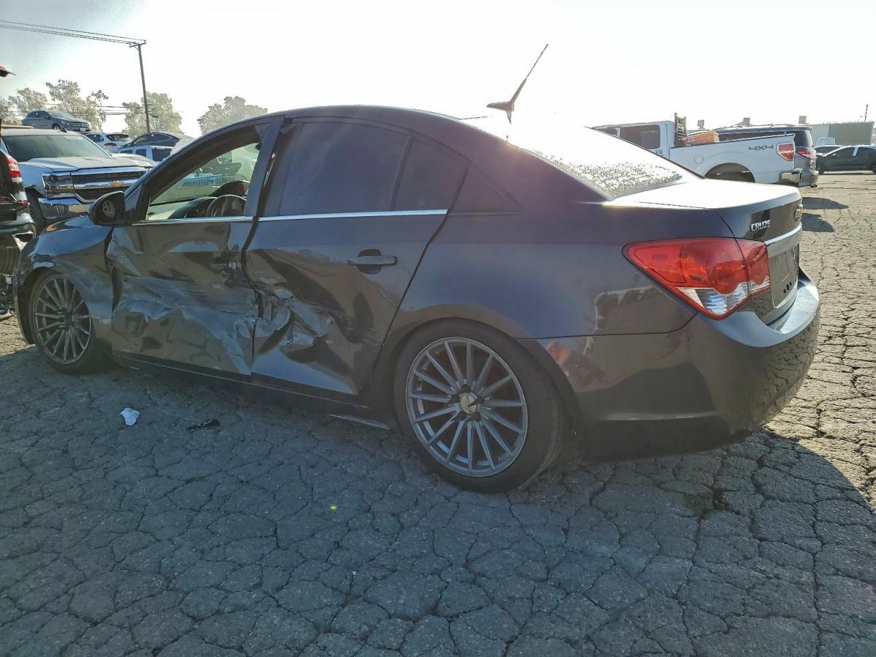 2014 Chevrolet Cruze Lt - zdjęcie 2