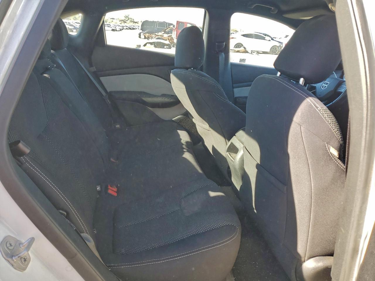 2015 Dodge Dart Sxt - zdjęcie 10