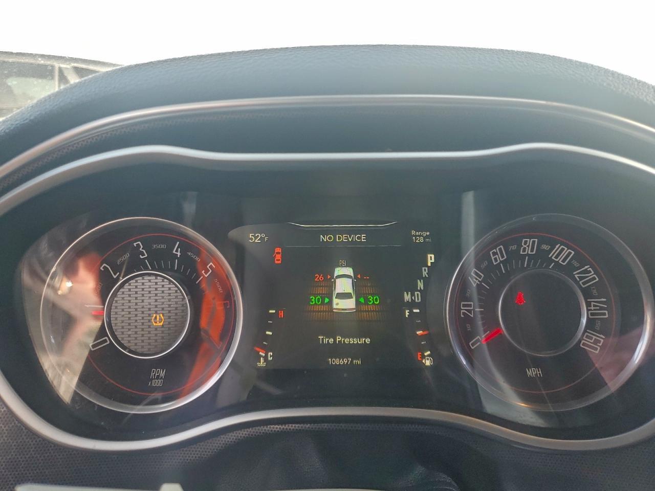 2016 Dodge Challenger R/T - zdjęcie 9