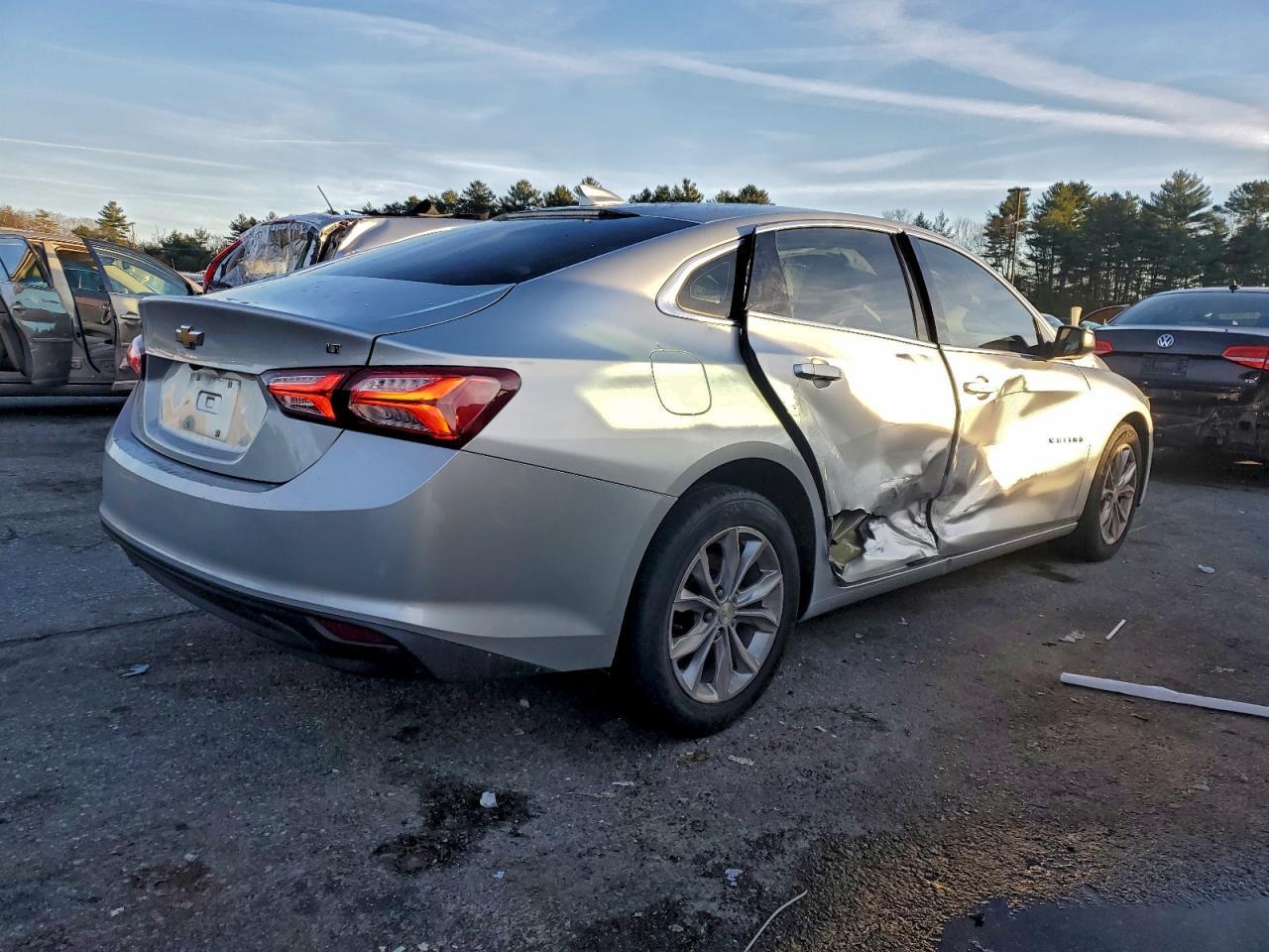 2021 Chevrolet Malibu Lt - zdjęcie 3