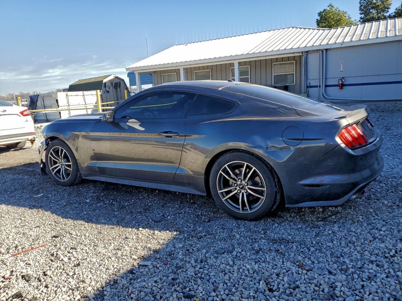 2015 Ford Mustang - zdjęcie 2