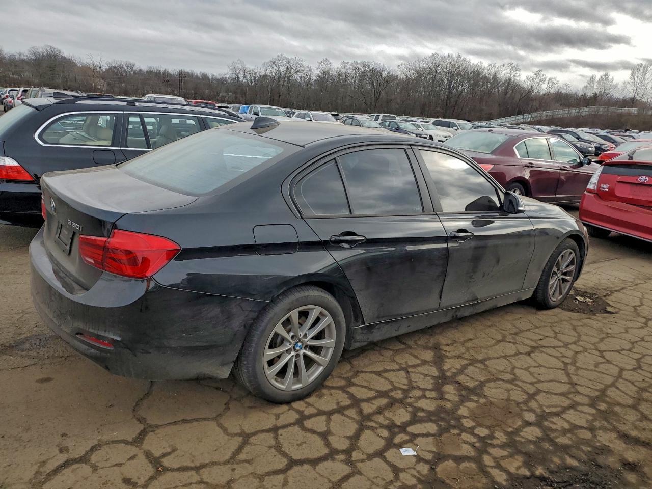 2018 BMW 320 Xi - zdjęcie 3