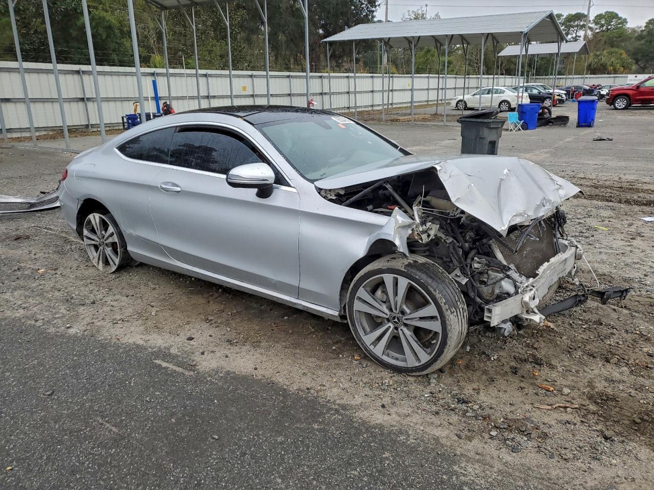 Mercedes-Benz Klasa C - zdjęcie 4