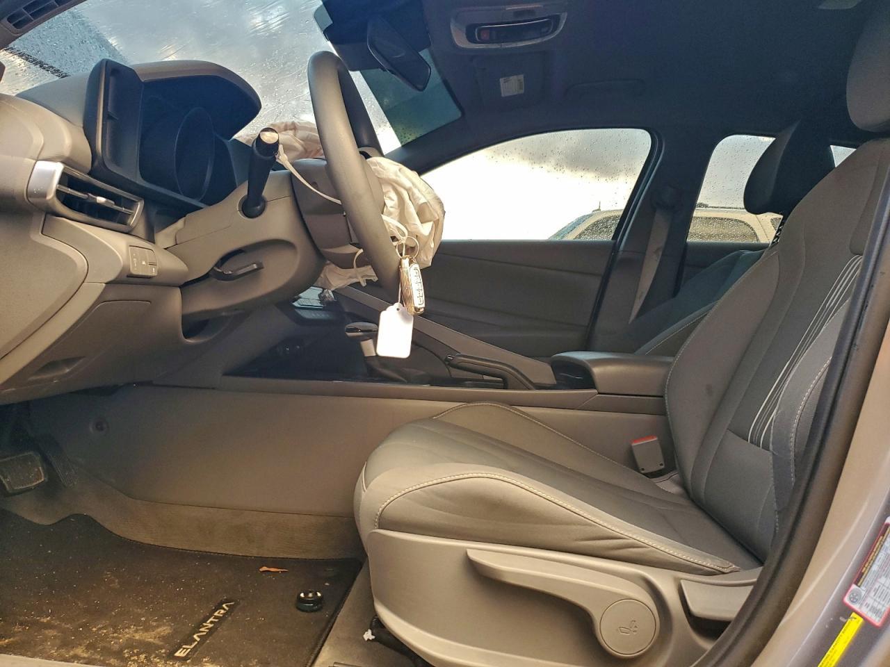 2022 Hyundai Elantra Sel - zdjęcie 7