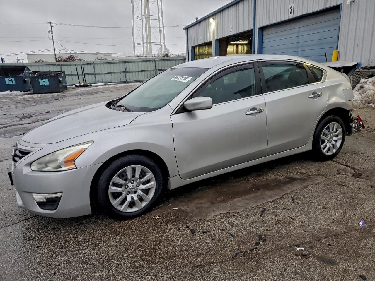 2015 Nissan Altima 2.5 - zdjęcie główne