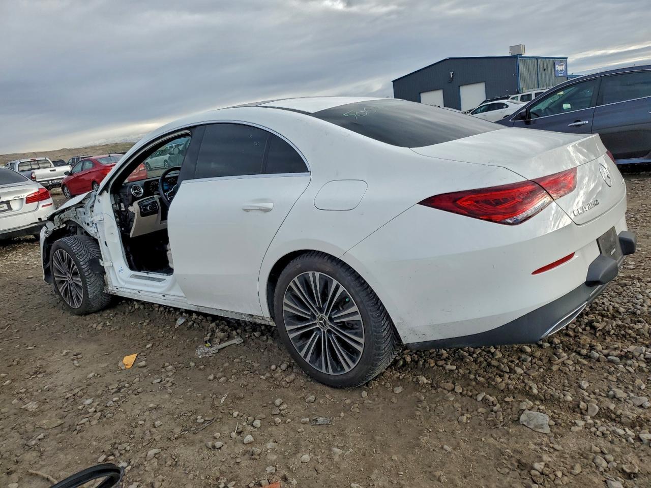 2021 Mercedes-Benz Cla 250 4Matic - zdjęcie 2