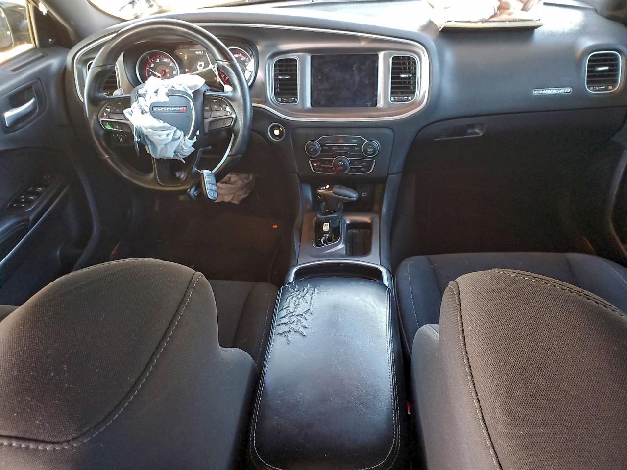 2019 Dodge Charger R/T - zdjęcie 8