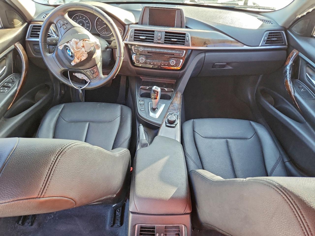 2017 BMW 320 I - zdjęcie 8