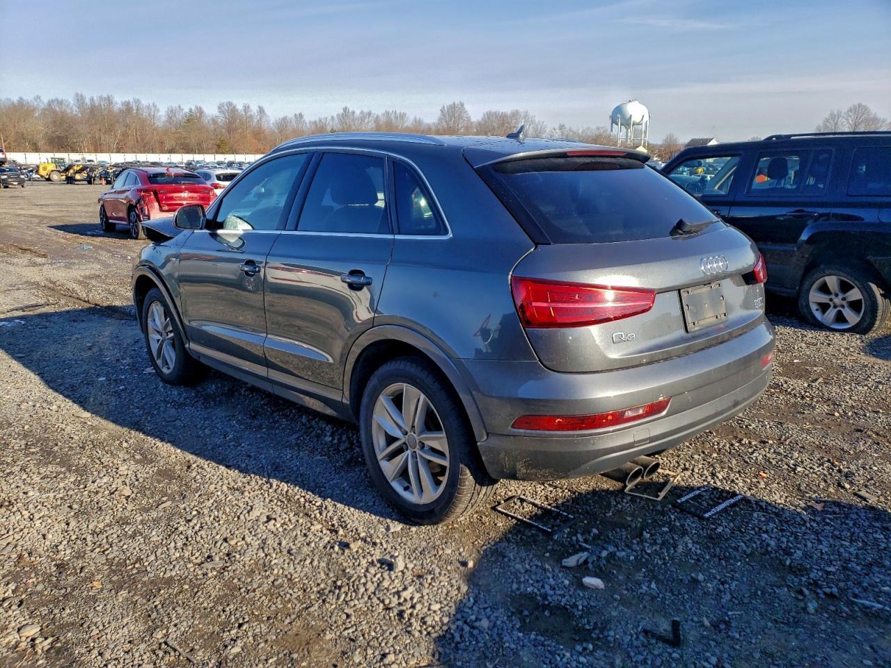 2018 Audi Q3 Premium Plus - zdjęcie 2