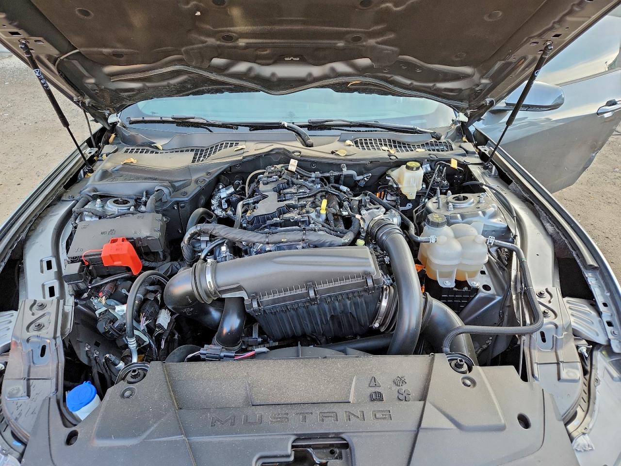 2025 Ford Mustang - zdjęcie 11