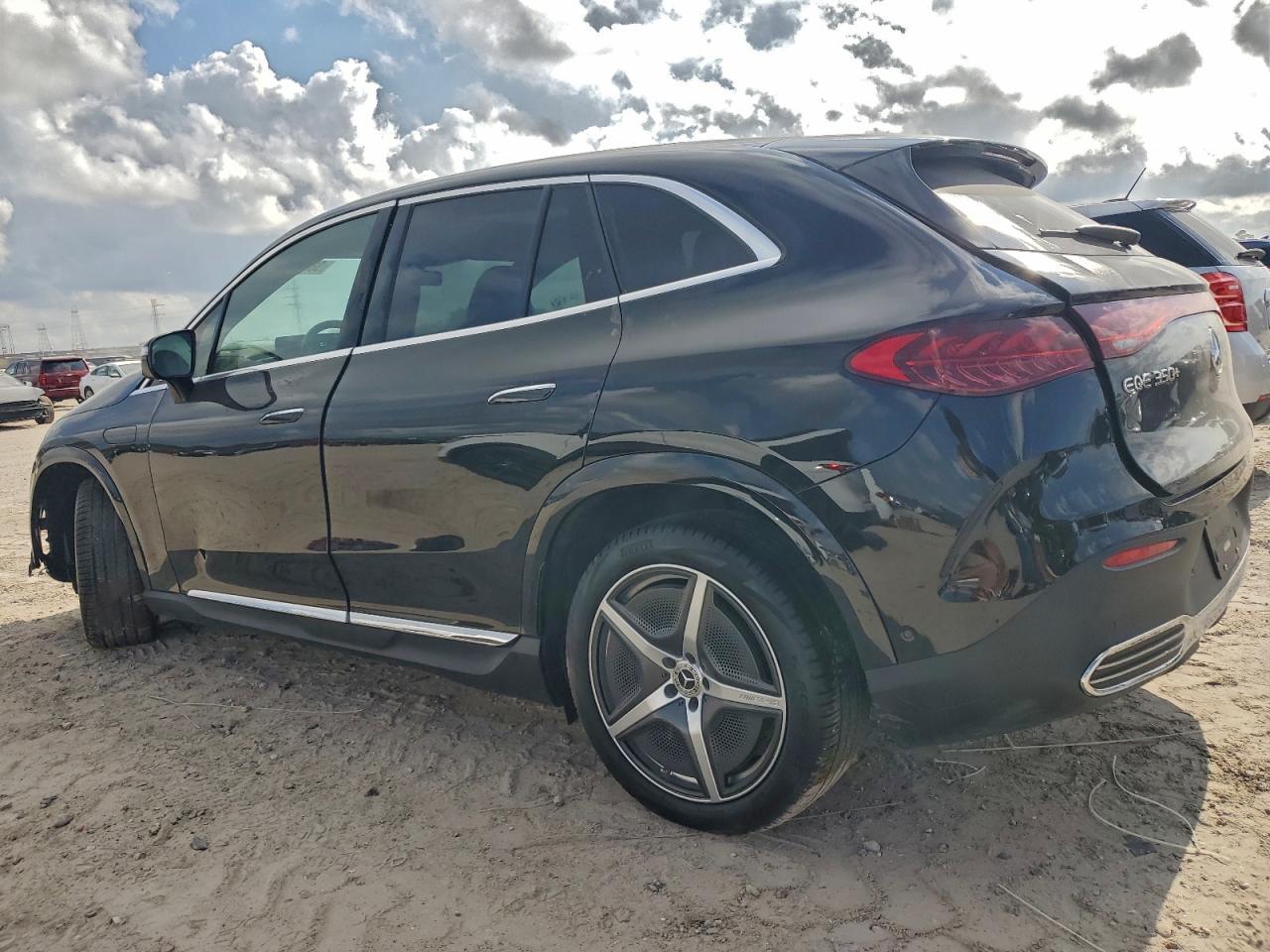 2025 Mercedes-Benz Eqe Suv 350+ - zdjęcie 2