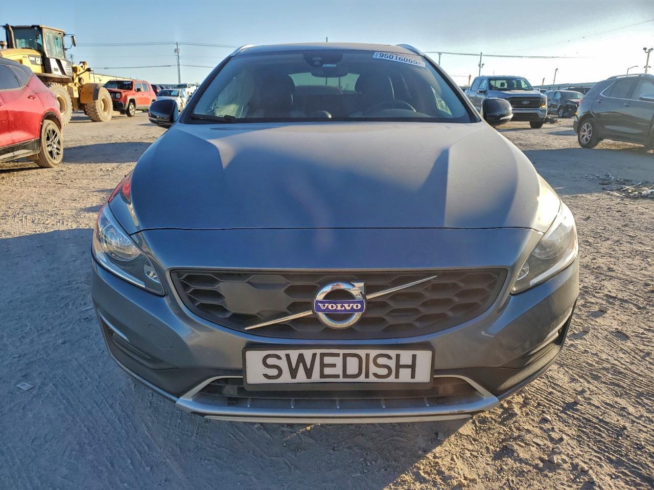 2017 Volvo V60 Cross Country Premier - zdjęcie 5