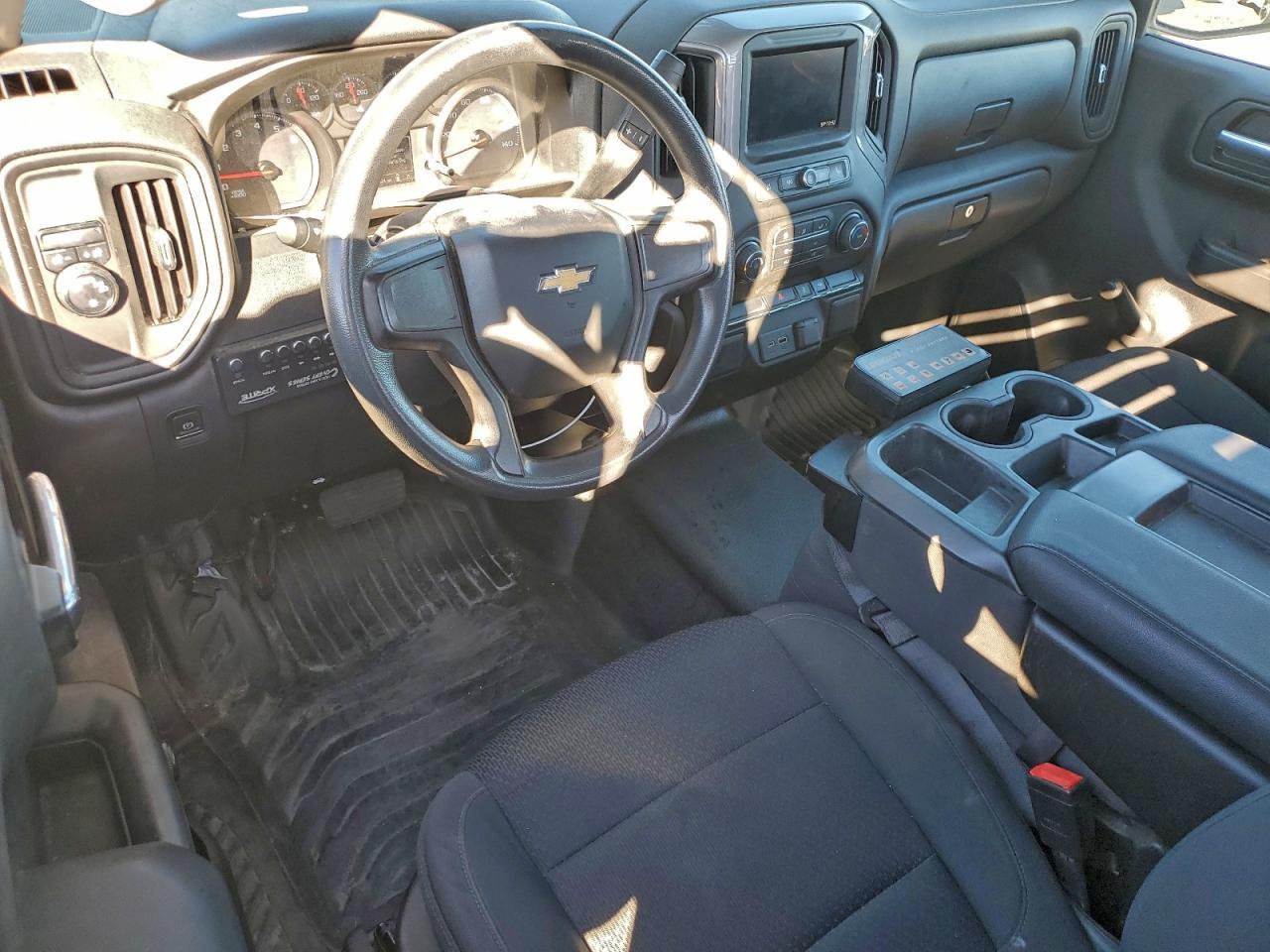 2021 Chevrolet Silverado C1500 - zdjęcie 8