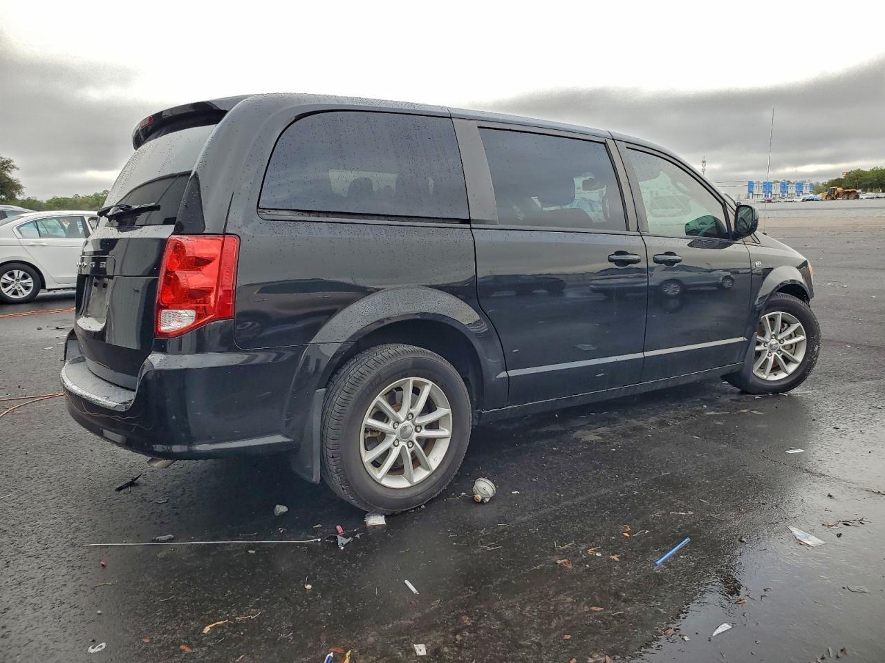 2019 Dodge Grand Caravan Se - zdjęcie 3