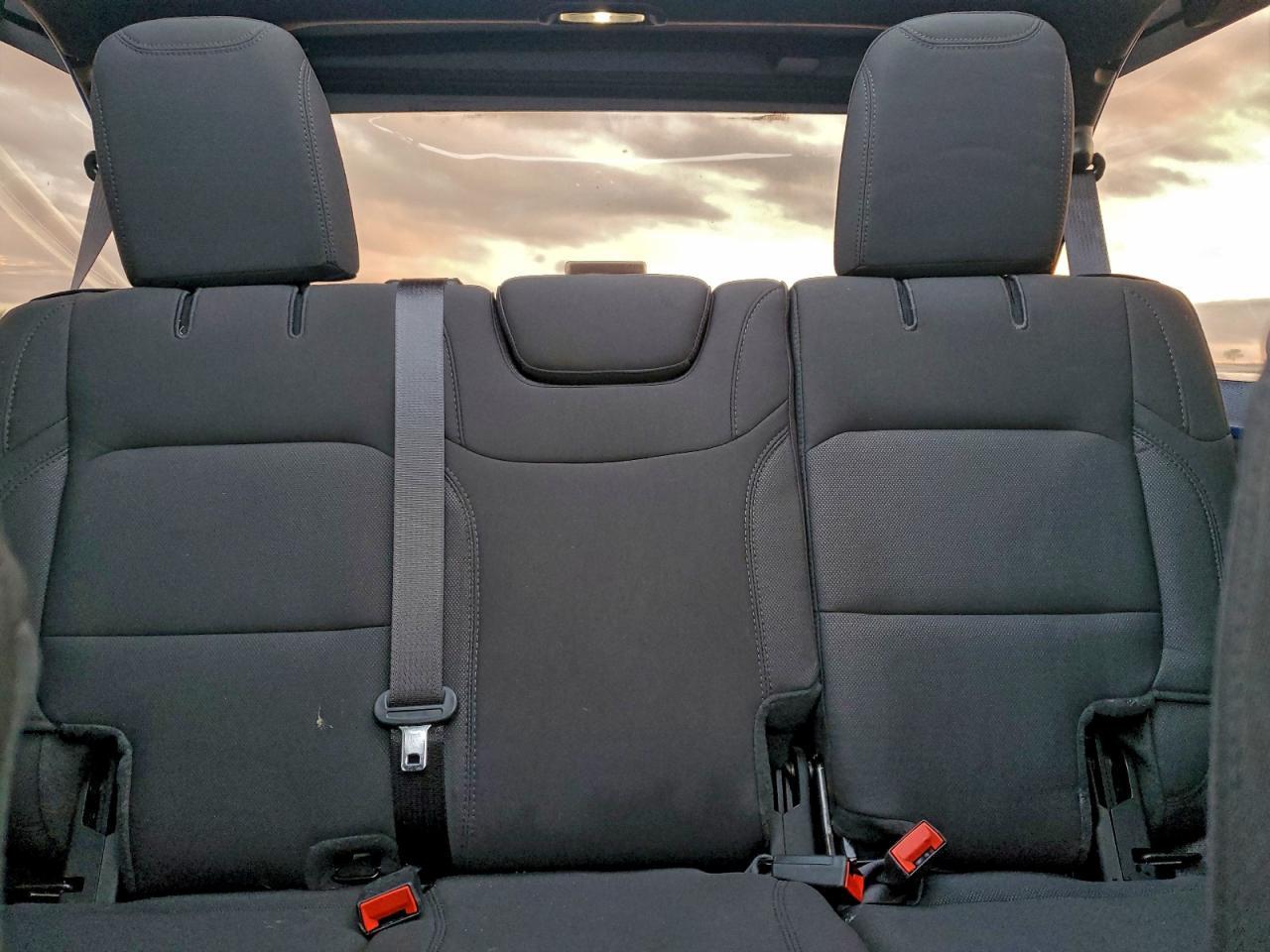 2023 Jeep Wrangler Sport - zdjęcie 10