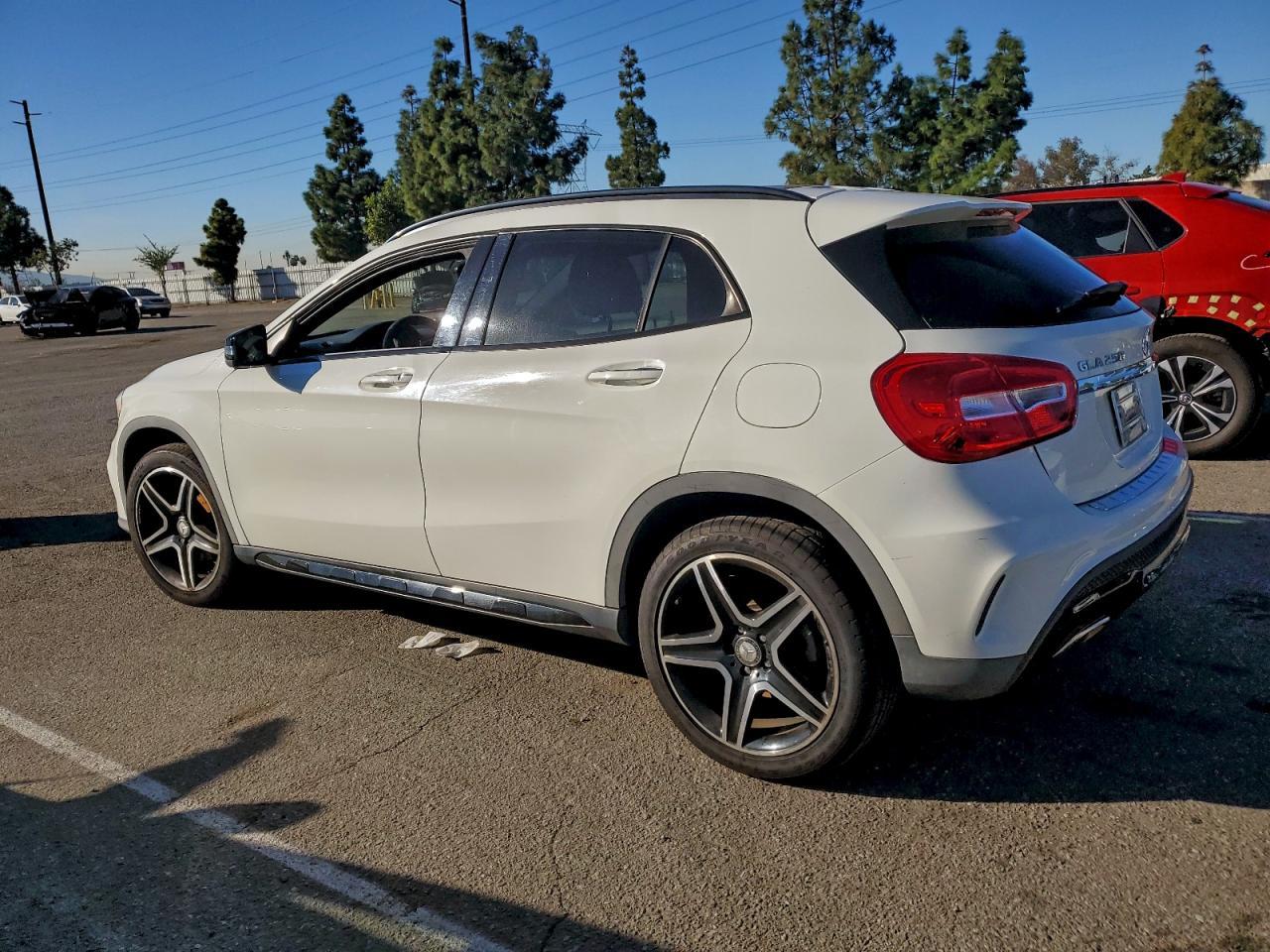 2017 Mercedes-Benz Gla 250 - zdjęcie 2