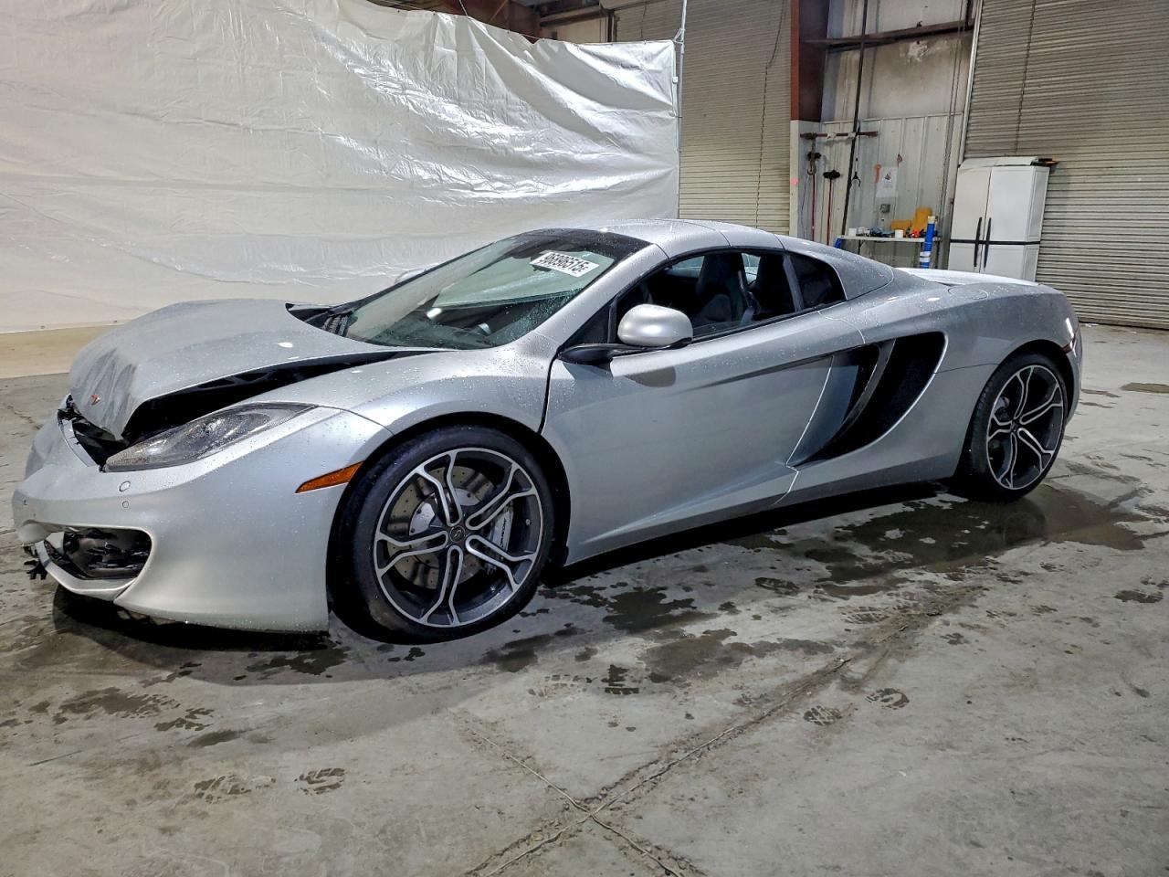 2013 McLaren MP4-12C