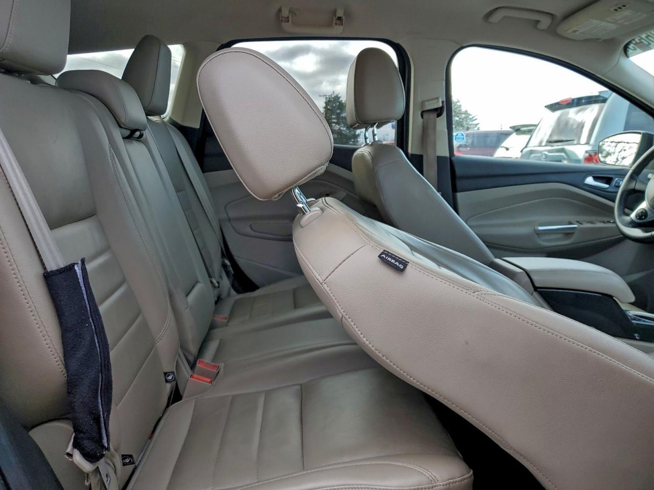 2015 Ford Escape - zdjęcie 11