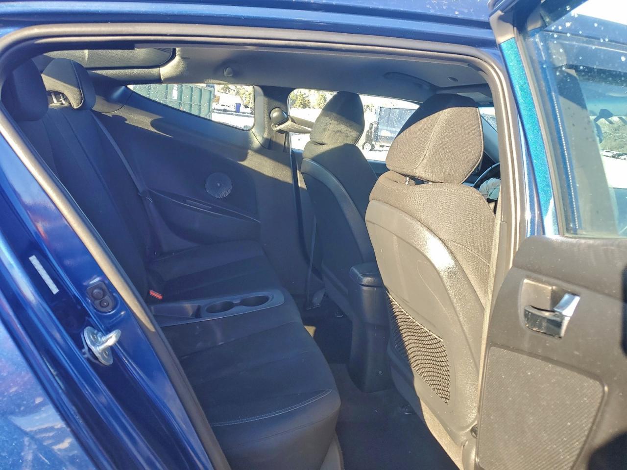 2017 Hyundai Veloster - zdjęcie 10