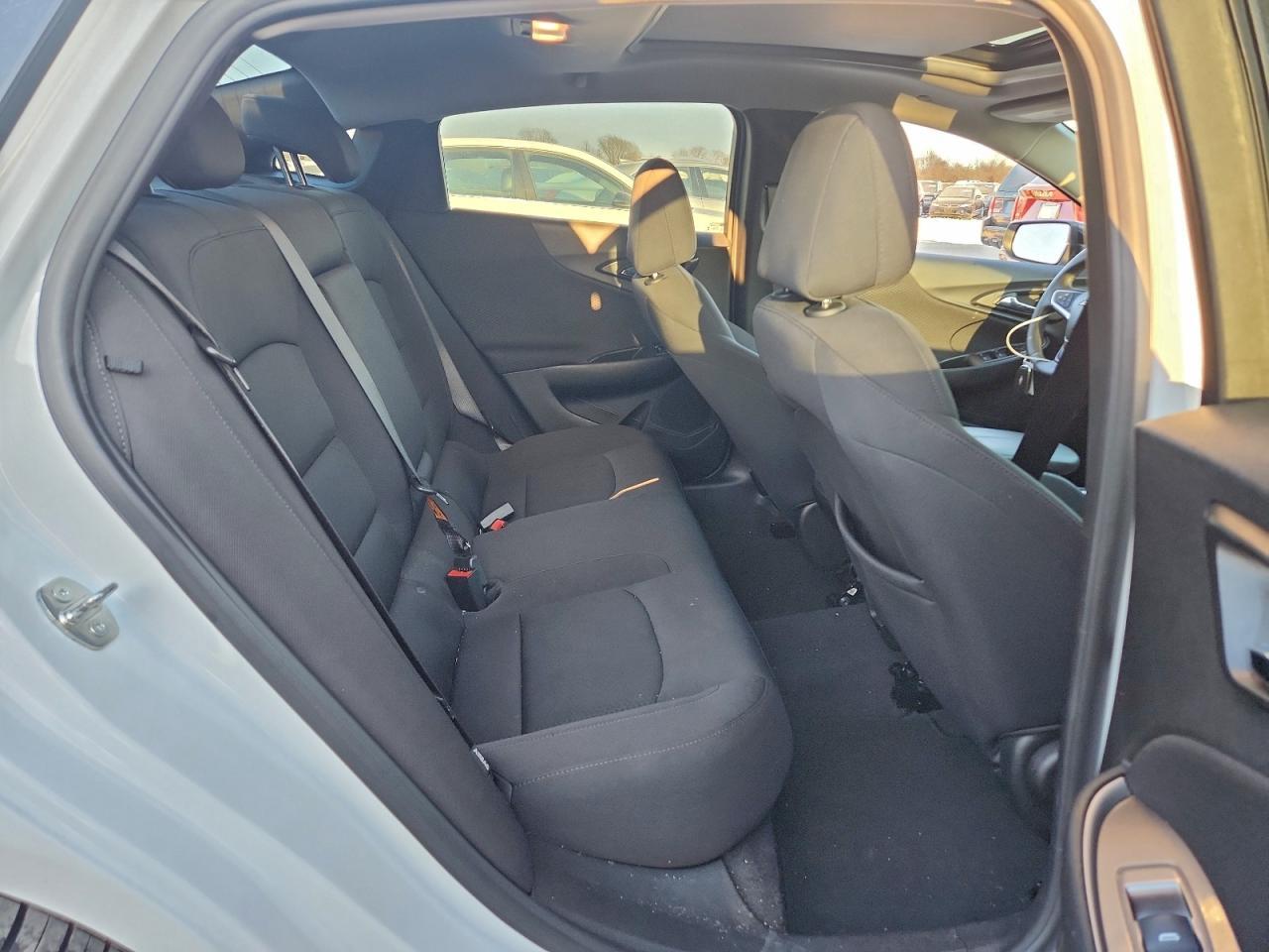 2023 Chevrolet Malibu Lt - zdjęcie 10