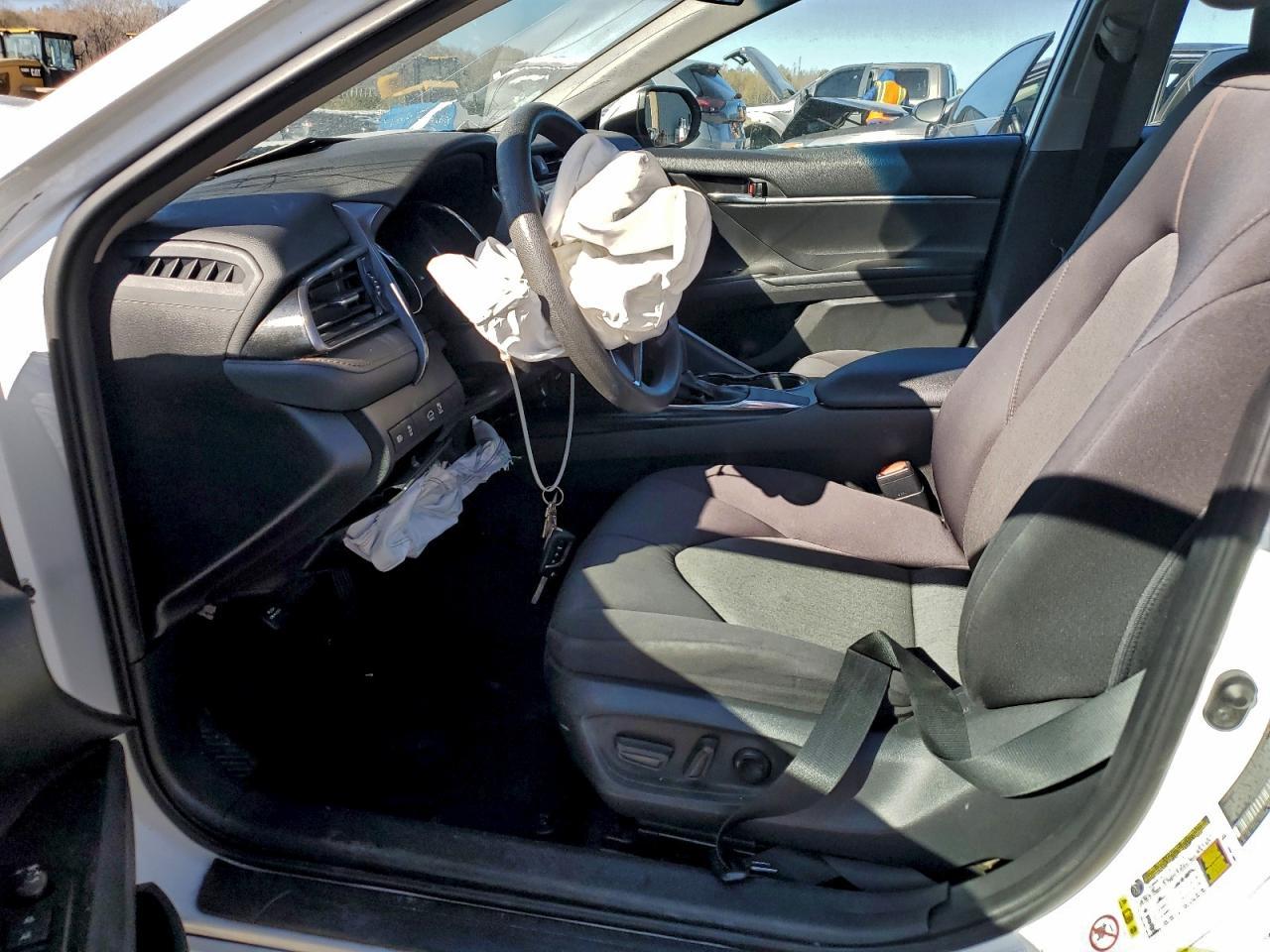 2019 Toyota Camry L - zdjęcie 7