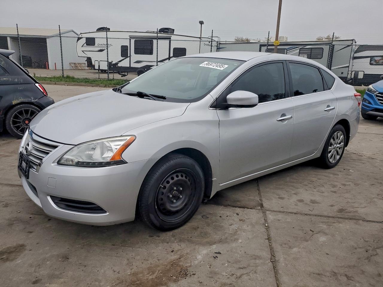 2013 Nissan Sentra S - zdjęcie główne