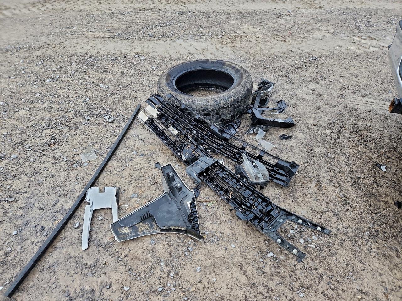 2020 Chevrolet Silverado K1500 Lt - zdjęcie 12