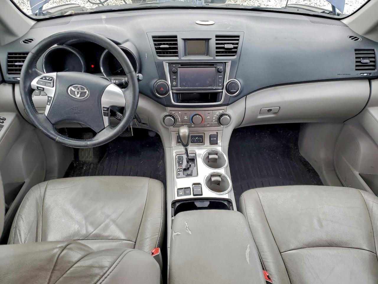 2013 Toyota Highlander - zdjęcie 8