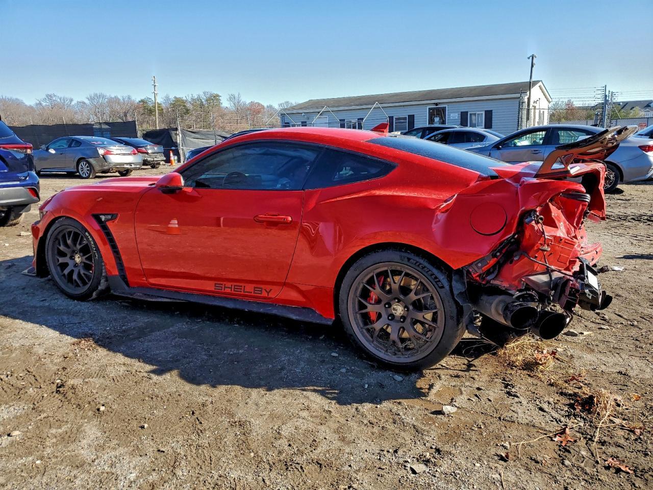 2024 Ford Mustang Gt - zdjęcie 2