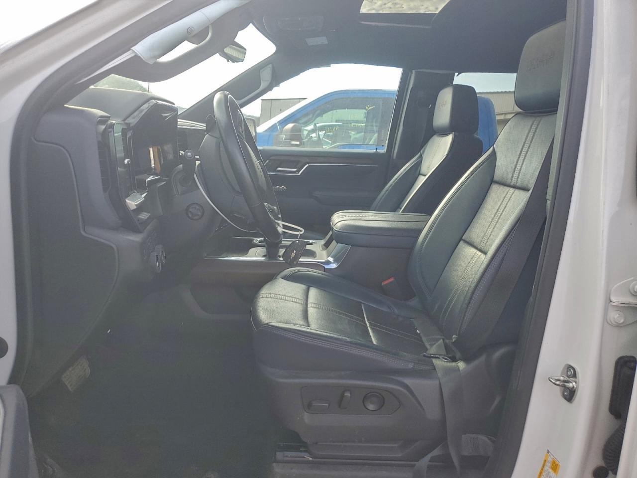 2023 Chevrolet Silverado K1500 High Country - zdjęcie 7