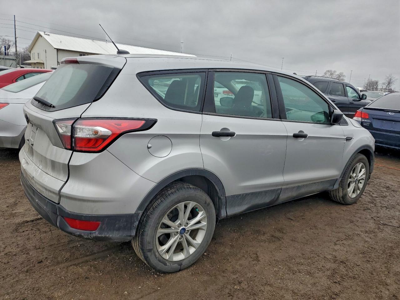 2018 Ford Escape S - zdjęcie 3