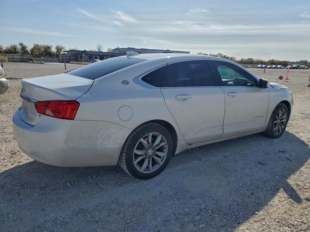 2016 Chevrolet Impala Lt - zdjęcie 3