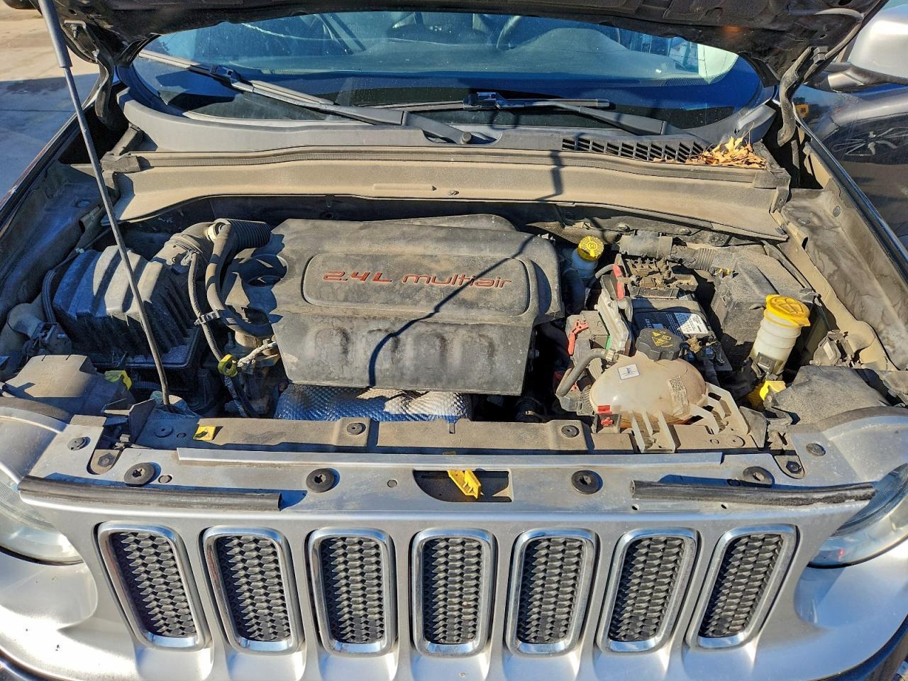 2015 Jeep Renegade Limited - zdjęcie 12