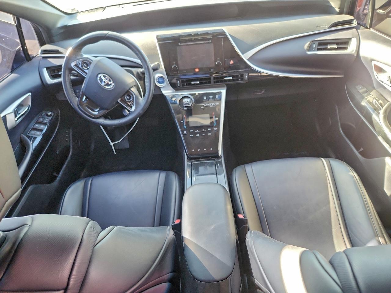 2017 Toyota Mirai - zdjęcie 8