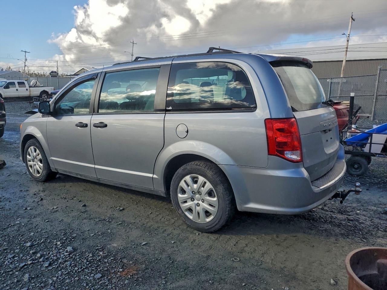 2019 Dodge Grand Caravan Se - zdjęcie 2