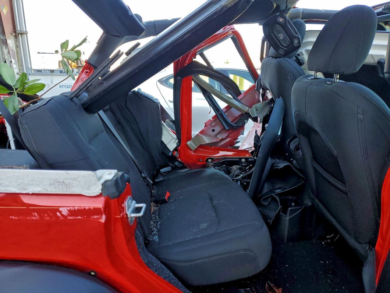 2022 Jeep Wrangler Unlimited Sport - zdjęcie 10