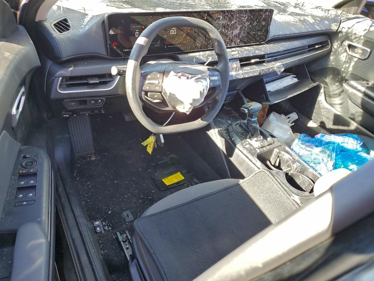 2025 Kia K4 Lx - zdjęcie 8