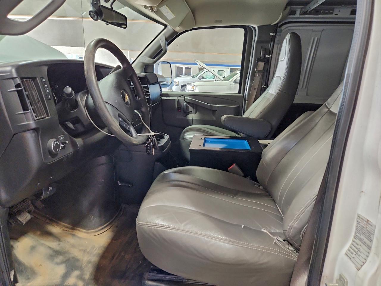 2018 Chevrolet Express G2500 - zdjęcie 7