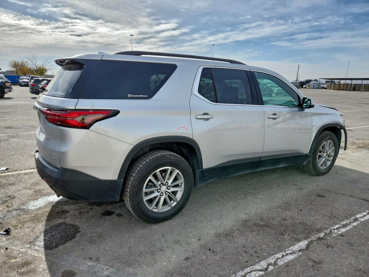 2022 Chevrolet Traverse Lt - zdjęcie 3