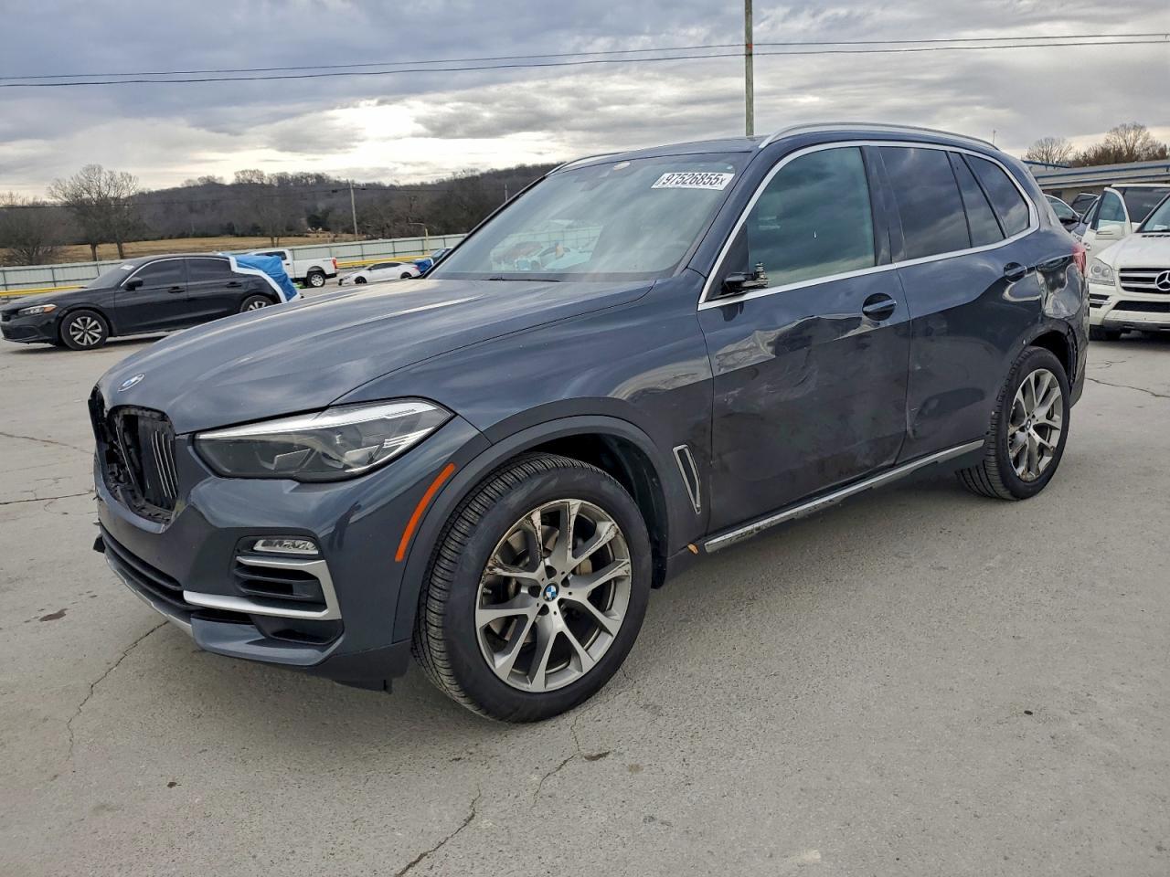 2019 BMW X5 xDrive40I - zdjęcie główne