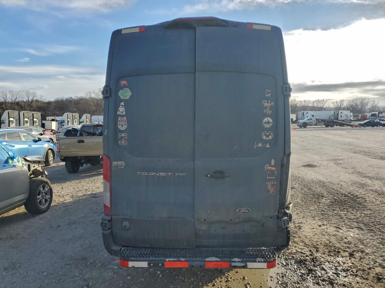 2019 Ford Transit T-250 - zdjęcie 6