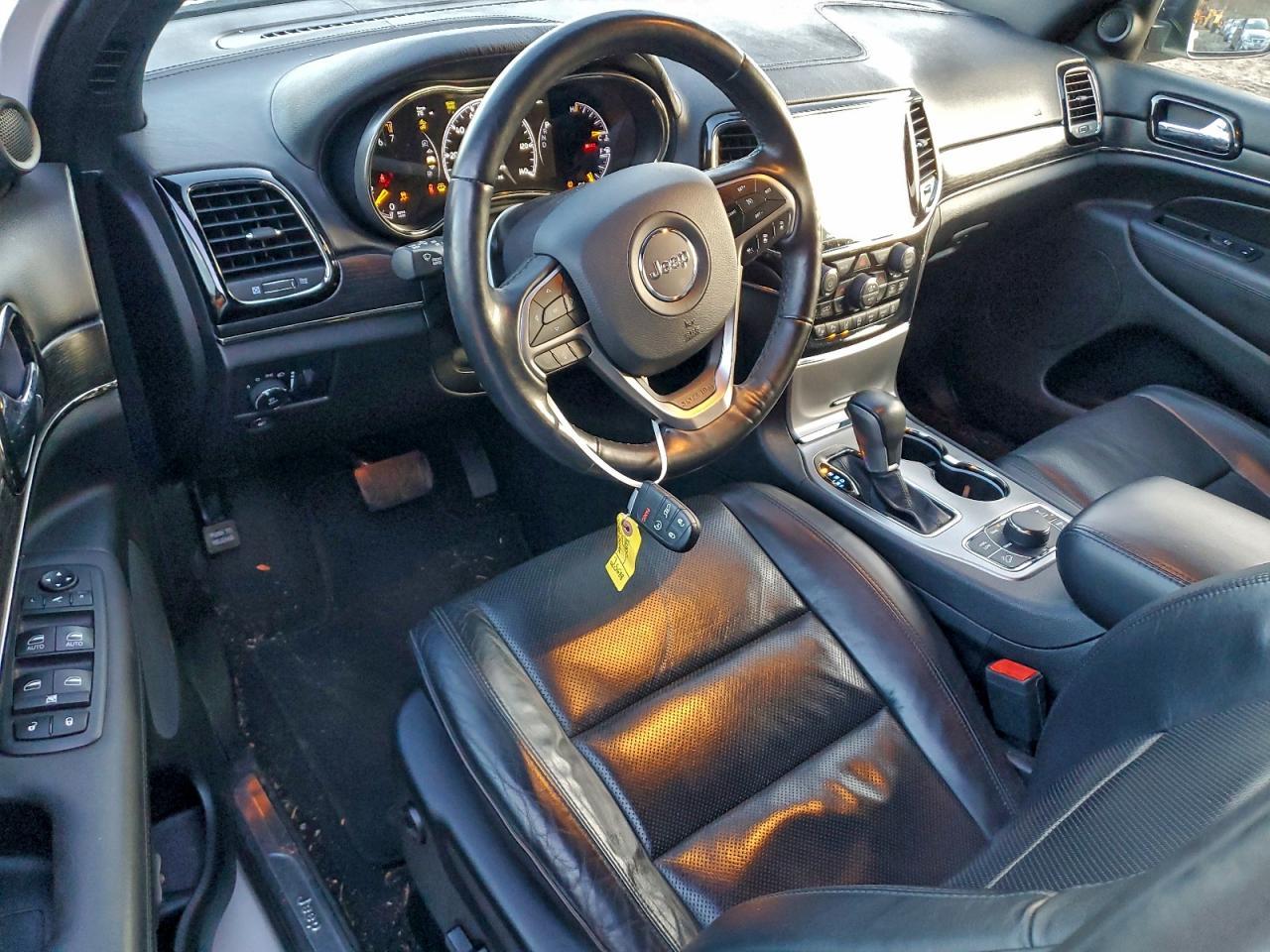 2021 Jeep Grand Cherokee - zdjęcie 8